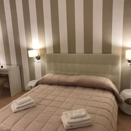Sallustio Rooms - Rooms Only 锡耶纳 外观 照片