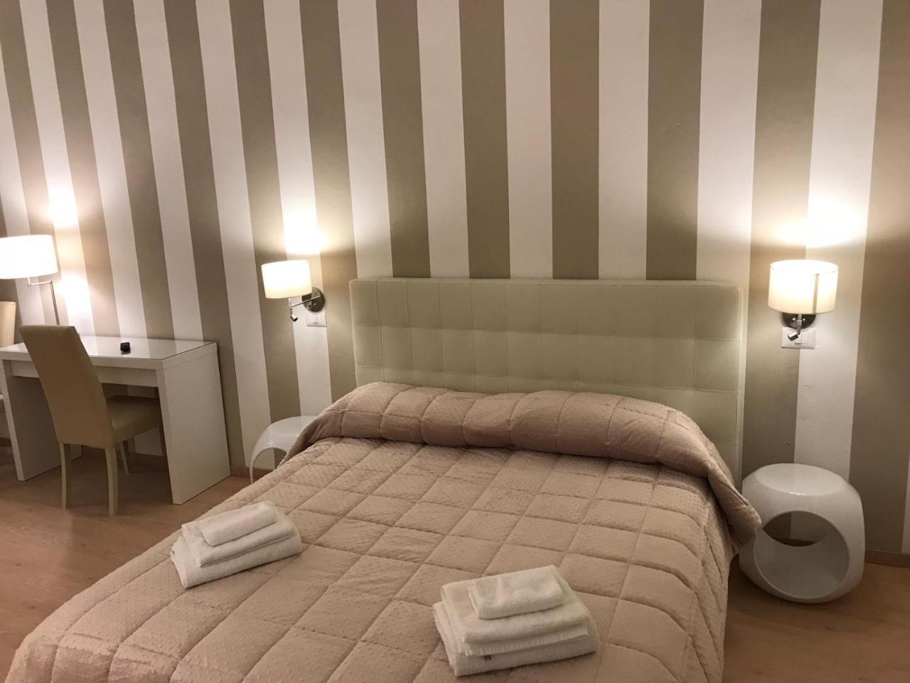 Sallustio Rooms - Rooms Only 锡耶纳 外观 照片