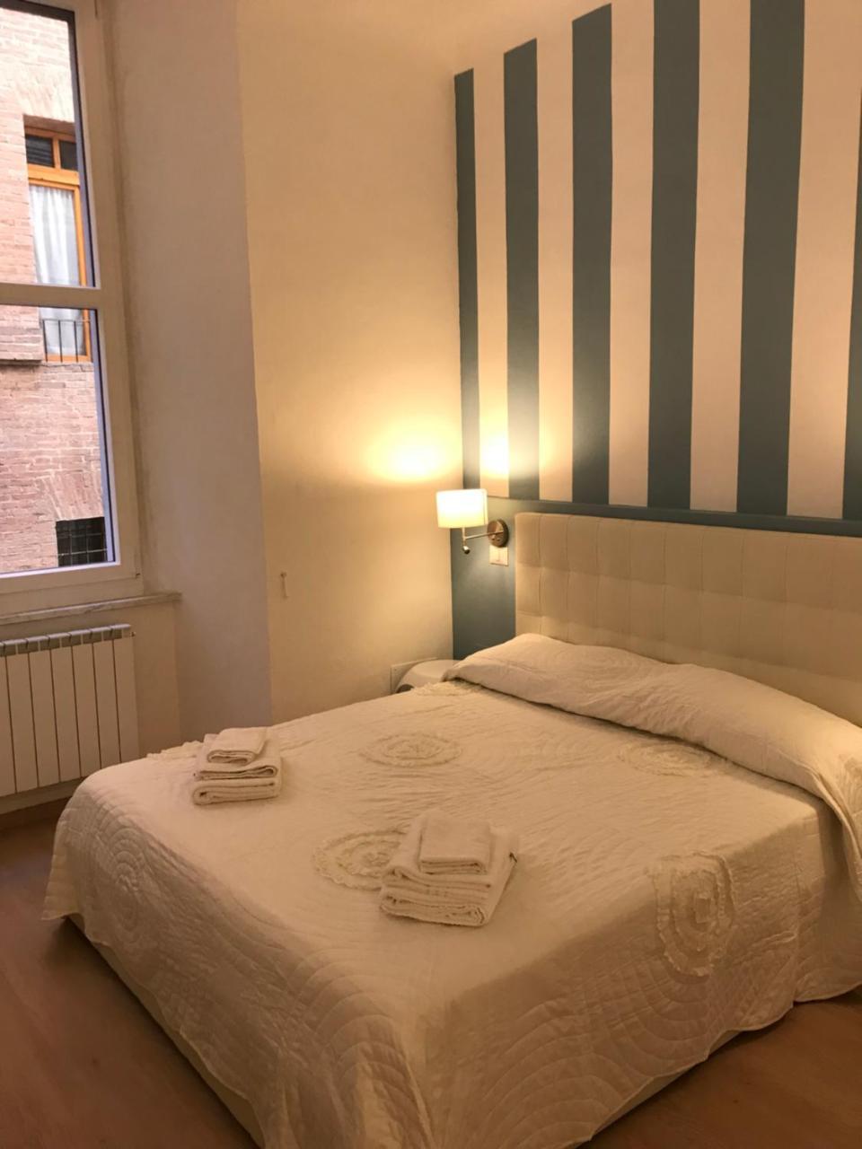 Sallustio Rooms - Rooms Only 锡耶纳 外观 照片
